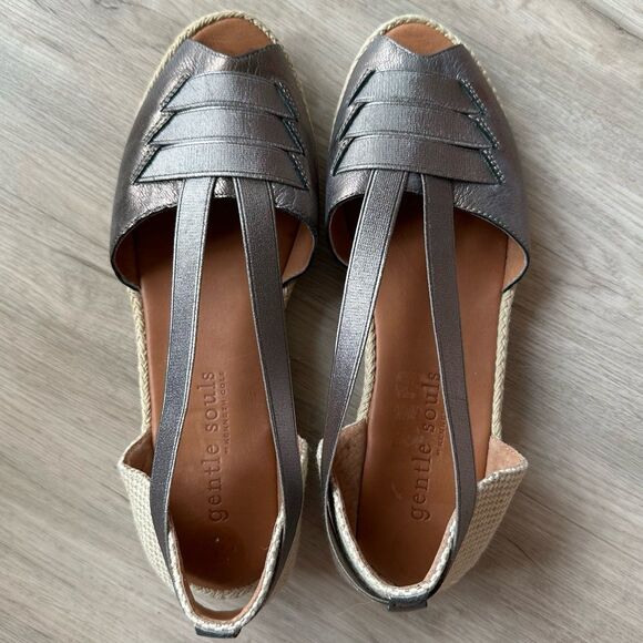 Gentle Souls by Kenneth Cole Lena Shoes Size 9.5 Gunmetal Leather Rope Low Wedge - Picture 1 of 11